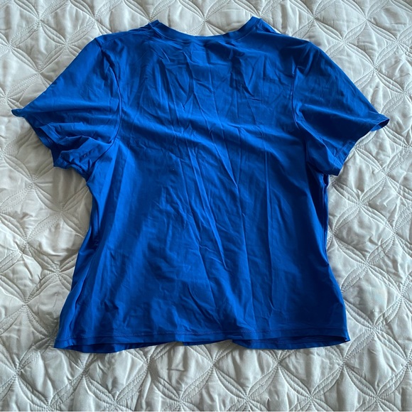 Skims fits everybody shirt - Picture 5 of 5